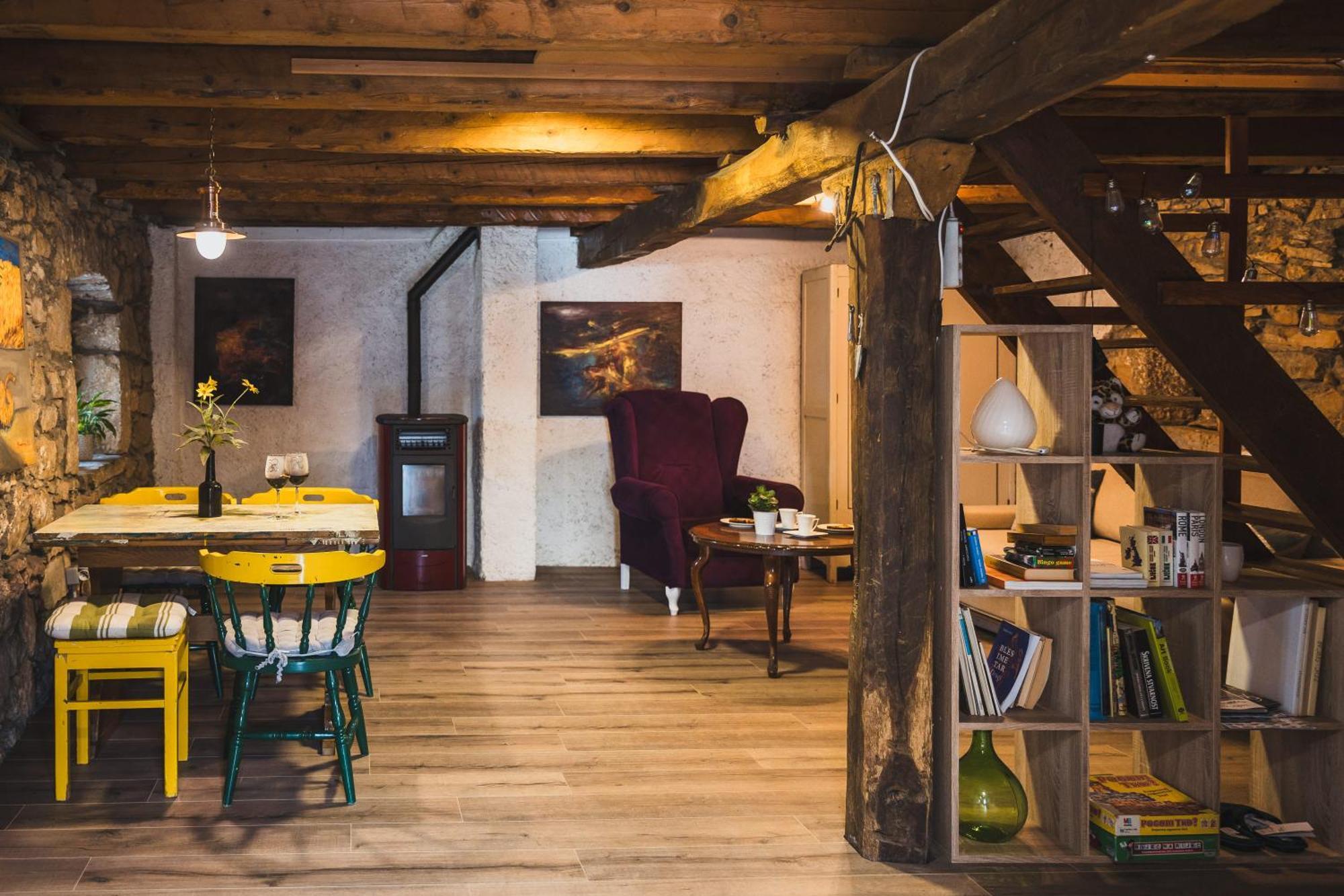 Atelier Semesterbostad Zvoneca