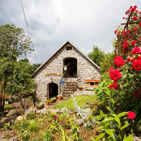 Country House Atelier Zvoneca Exterior photo