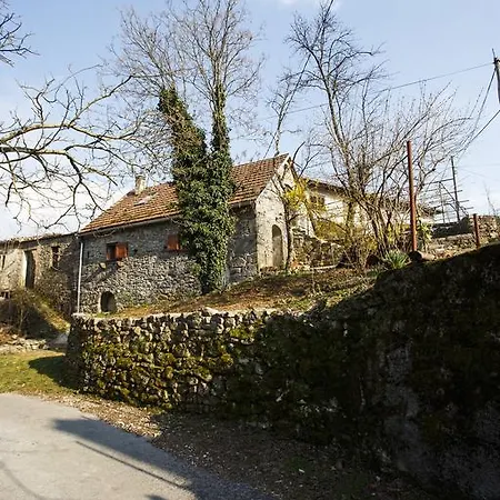 Country House Atelier Zvoneca Exterior photo