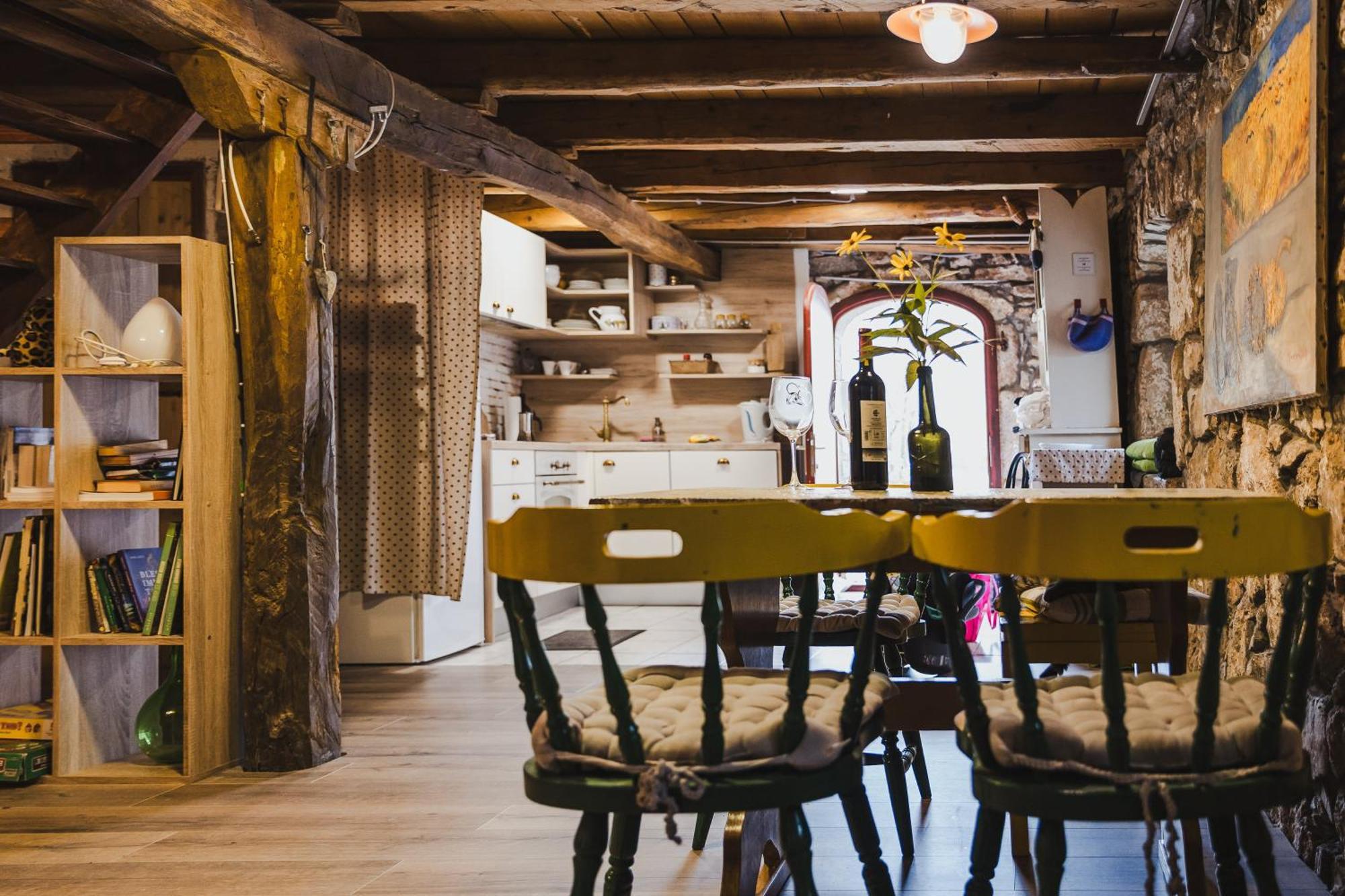 Atelier * Zvoneca